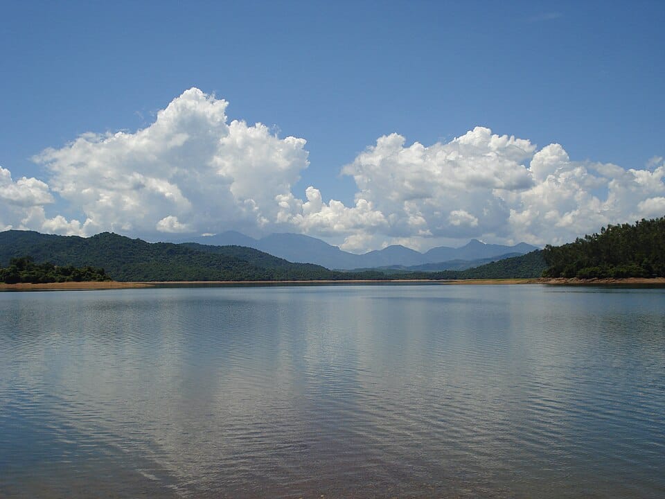 Phu Ninh Lake Travel Guide – Boat Tours, Island Walks, and Fishing Experiences